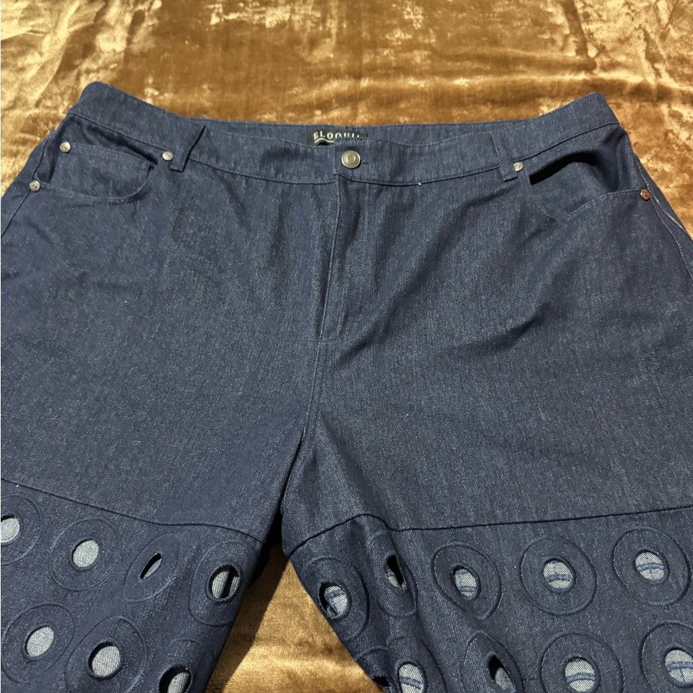 Eloquii Eyelet Wide-Leg Jeans - Picture 5 of 7